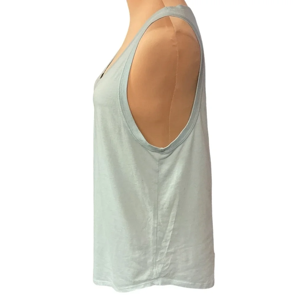 ALO Yoga Women's Sleeveless Scoop Neck Activewear Yoga Pullover Tank Top Size M